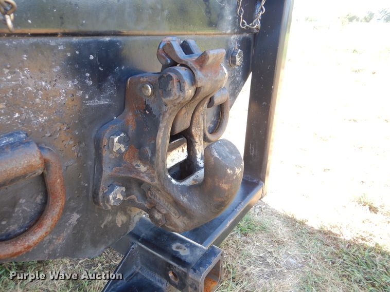 image for item GM9145 2006 Freightliner Business Class M2  flatbed truck