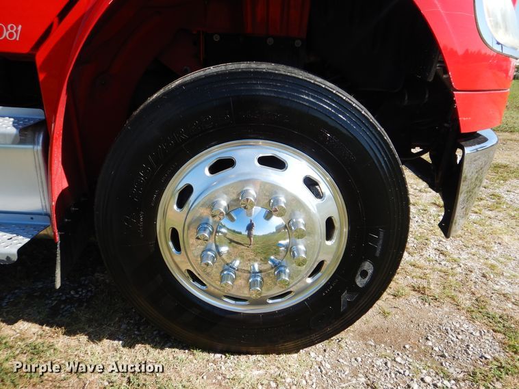 image for item GM9145 2006 Freightliner Business Class M2  flatbed truck