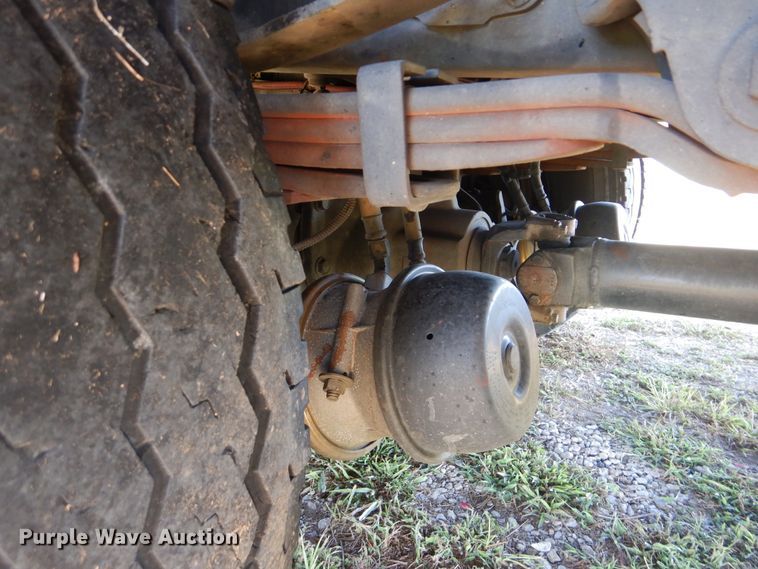 image for item GM9145 2006 Freightliner Business Class M2  flatbed truck