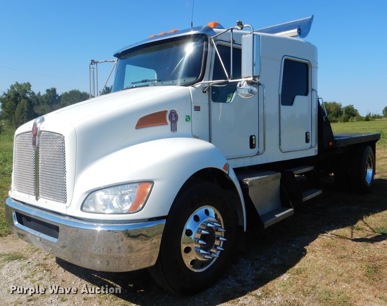 image for item GM9146 2012 Kenworth T370  flatbed truck