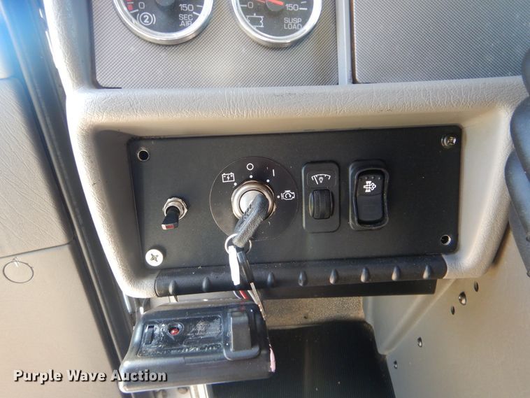 image for item GM9146 2012 Kenworth T370  flatbed truck