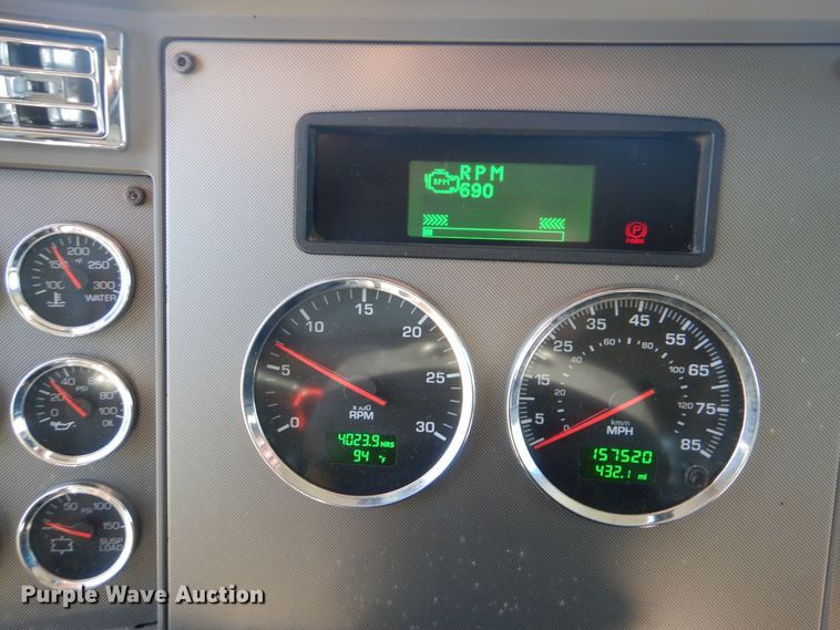 image for item GM9146 2012 Kenworth T370  flatbed truck