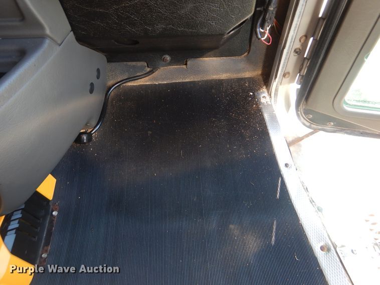 image for item GM9146 2012 Kenworth T370  flatbed truck