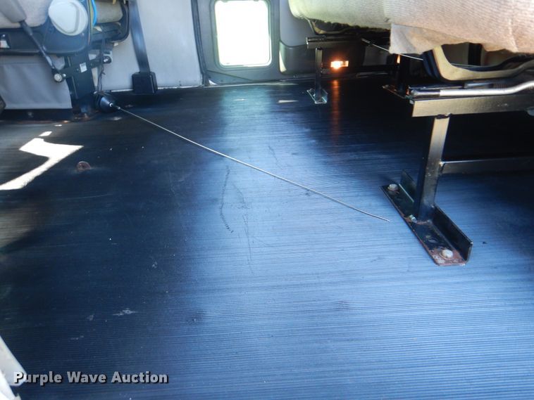 image for item GM9146 2012 Kenworth T370  flatbed truck