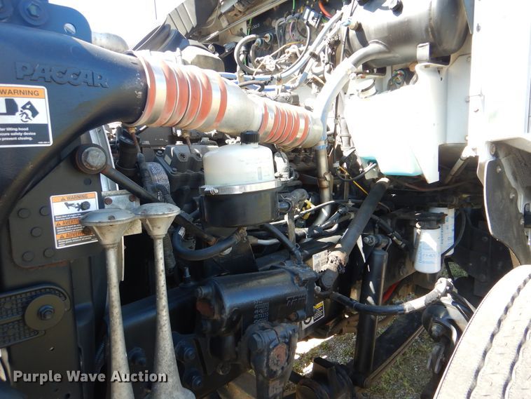 image for item GM9146 2012 Kenworth T370  flatbed truck