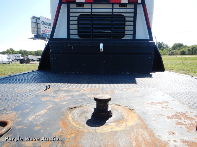 image for item GM9146 2012 Kenworth T370  flatbed truck