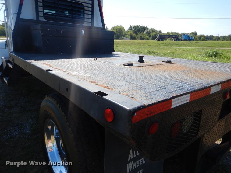 image for item GM9146 2012 Kenworth T370  flatbed truck