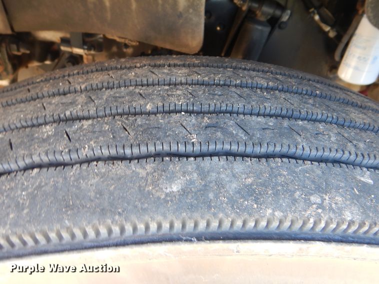 image for item GM9146 2012 Kenworth T370  flatbed truck