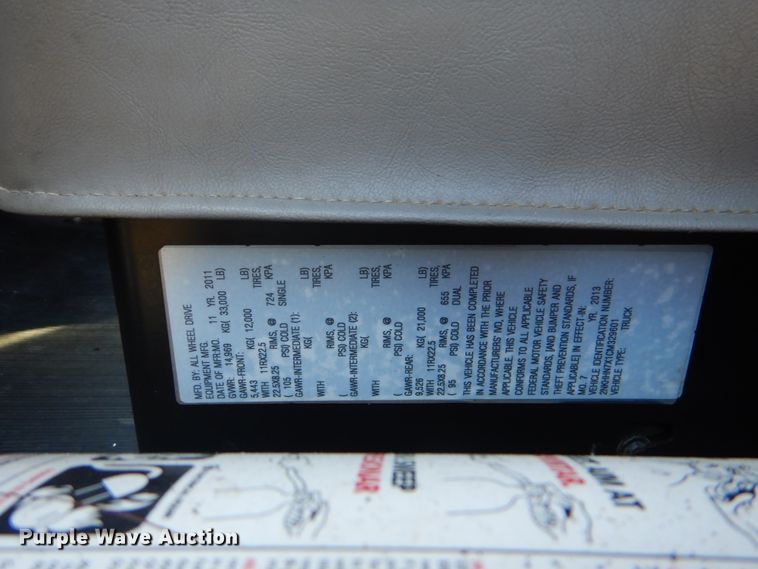 image for item GM9146 2012 Kenworth T370  flatbed truck