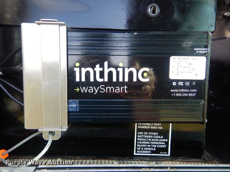 image for item GM9153 2009 Peterbilt 365  flatbed truck