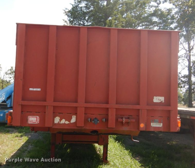 image for item GR9775 1987 Fruehauf drop deck trailer