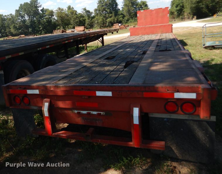 image for item GR9775 1987 Fruehauf drop deck trailer
