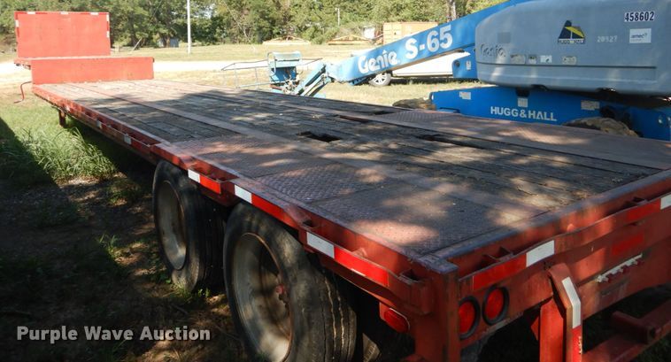 image for item GR9775 1987 Fruehauf drop deck trailer