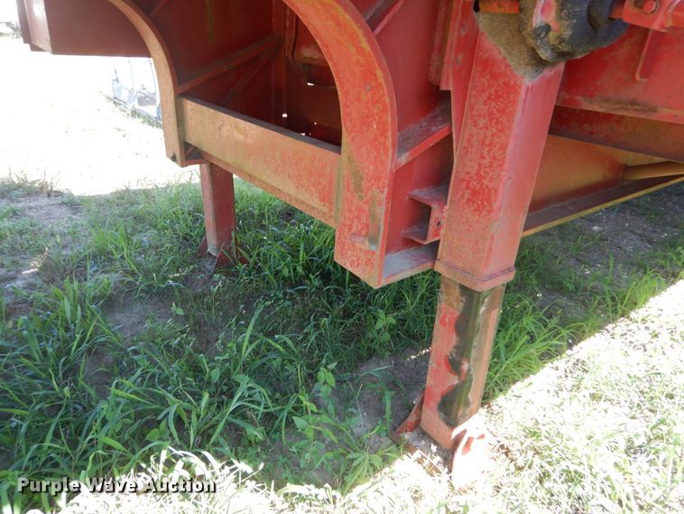 image for item GR9775 1987 Fruehauf drop deck trailer