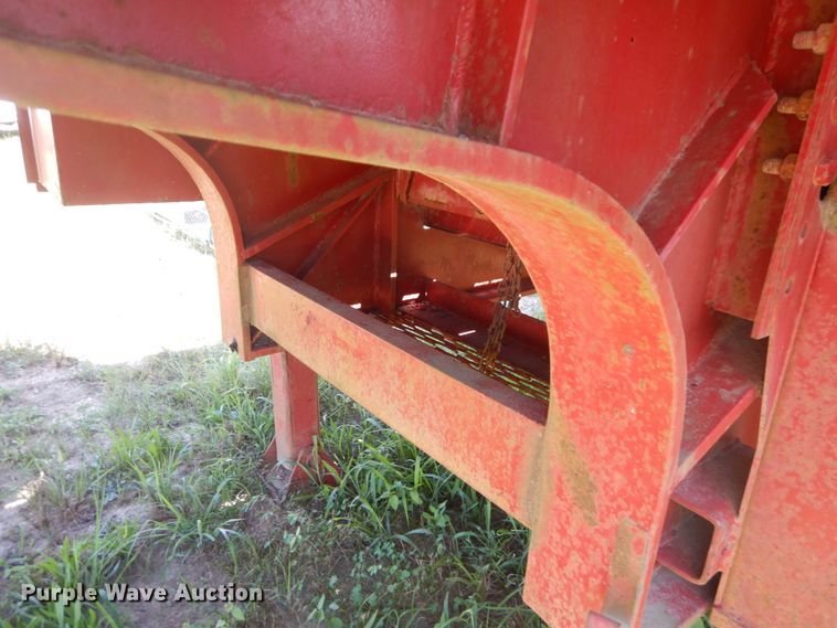 image for item GR9775 1987 Fruehauf drop deck trailer