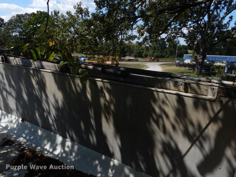 image for item GR9778 1995 Benson Truck Bodies A30666S50 end dump trailer