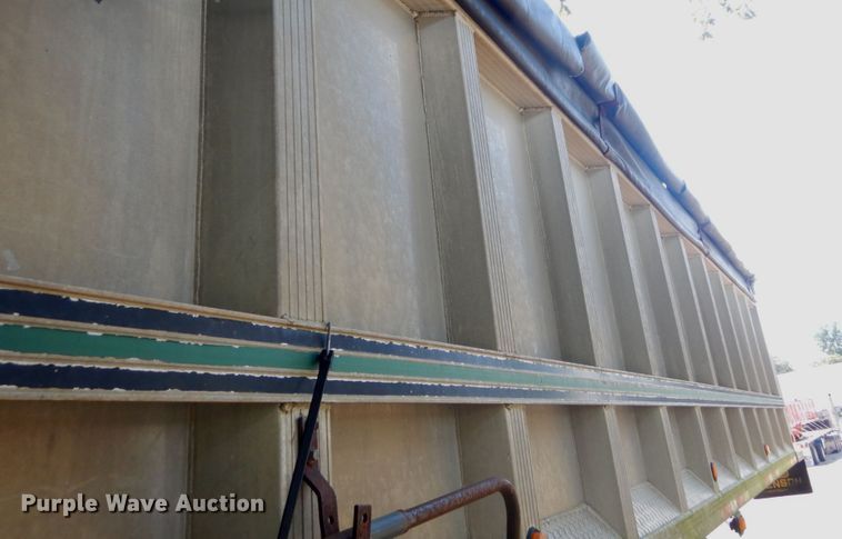 image for item GR9778 1995 Benson Truck Bodies A30666S50 end dump trailer