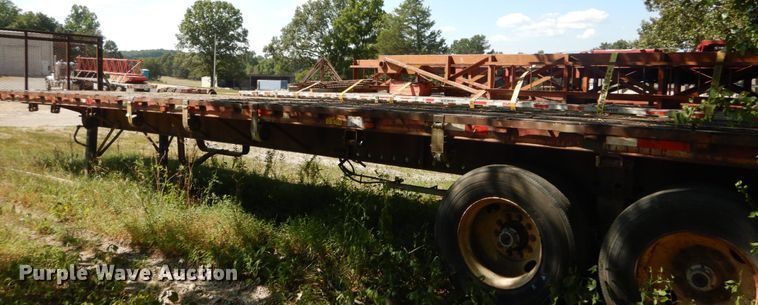 image for item GR9780 1983 Dorsey flatbed trailer