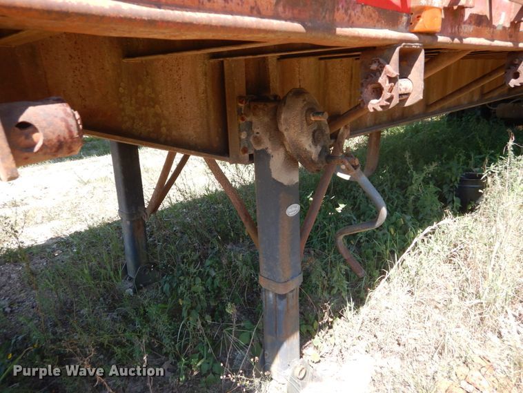 image for item GR9780 1983 Dorsey flatbed trailer