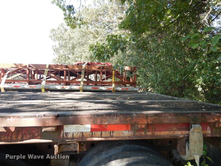 image for item GR9780 1983 Dorsey flatbed trailer