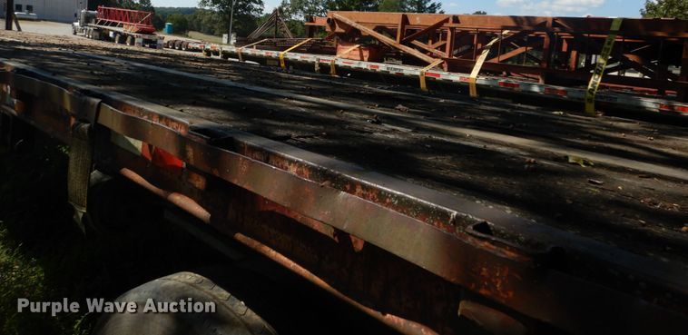 image for item GR9780 1983 Dorsey flatbed trailer