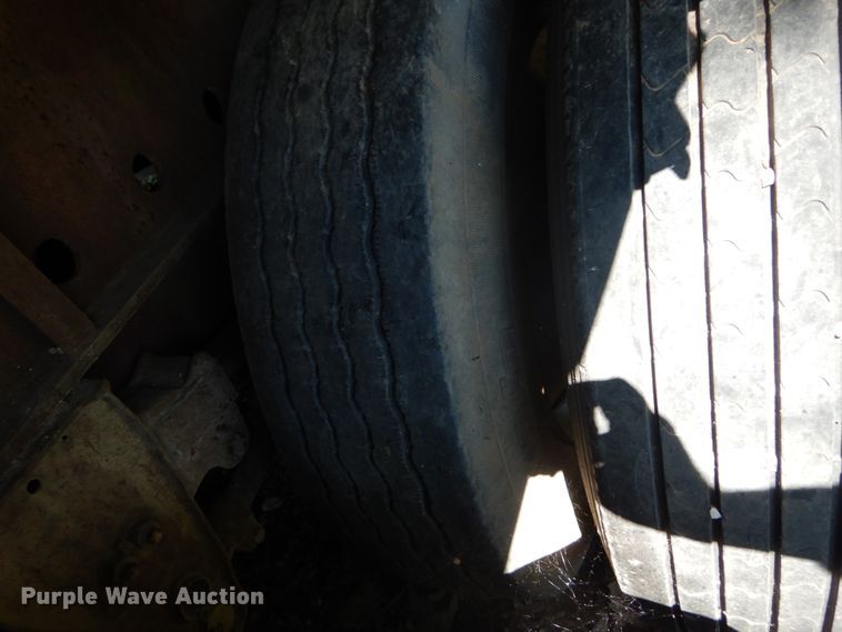 image for item GR9780 1983 Dorsey flatbed trailer