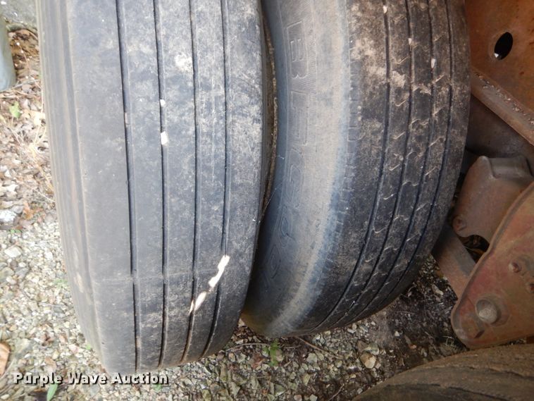 image for item GR9780 1983 Dorsey flatbed trailer