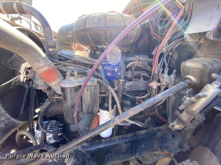 image for item HA9593 1994 Mack CH613  flatbed truck