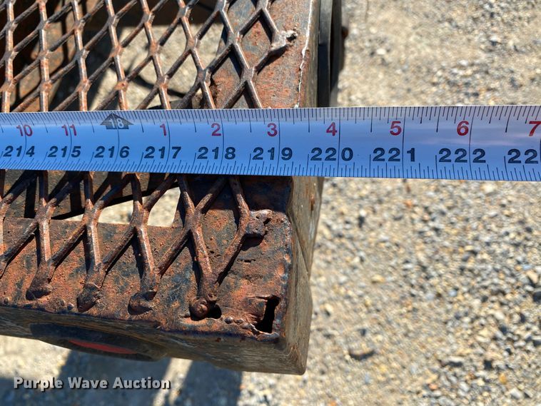 image for item HA9593 1994 Mack CH613  flatbed truck