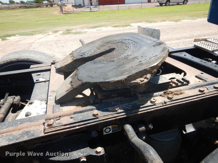 image for item HB9013 2007 Peterbilt 386  semi truck