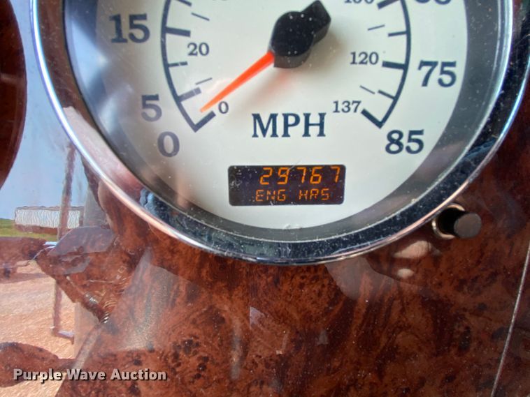 image for item HE9750 2007 International 9900ix  semi truck