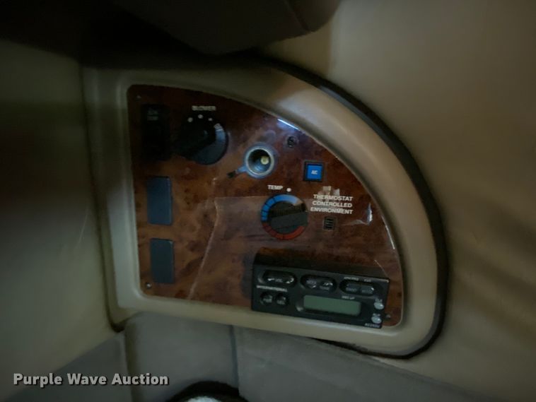 image for item HE9750 2007 International 9900ix  semi truck