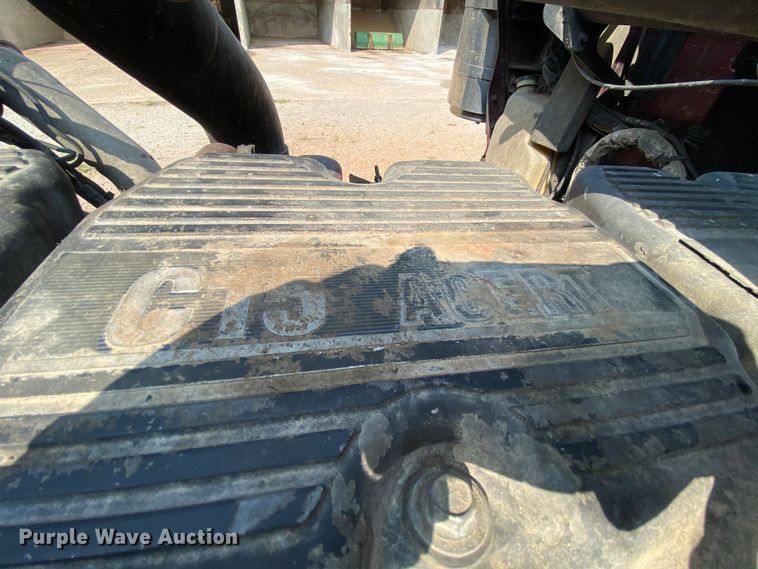 image for item HE9750 2007 International 9900ix  semi truck