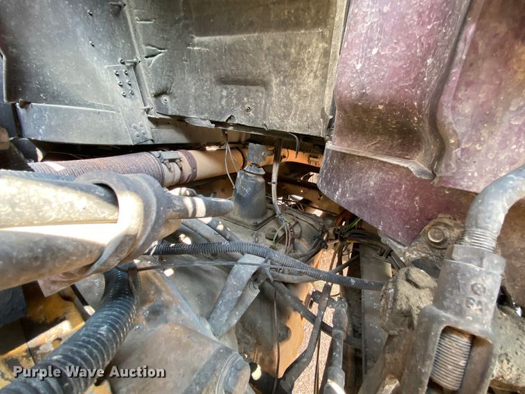 image for item HE9750 2007 International 9900ix  semi truck