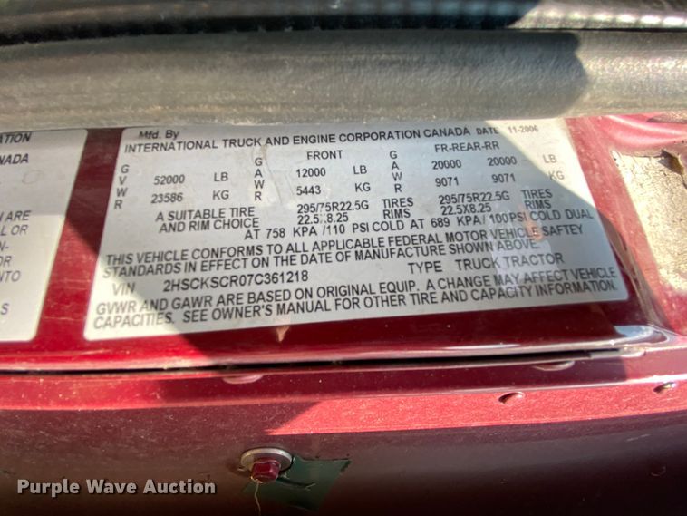 image for item HE9750 2007 International 9900ix  semi truck