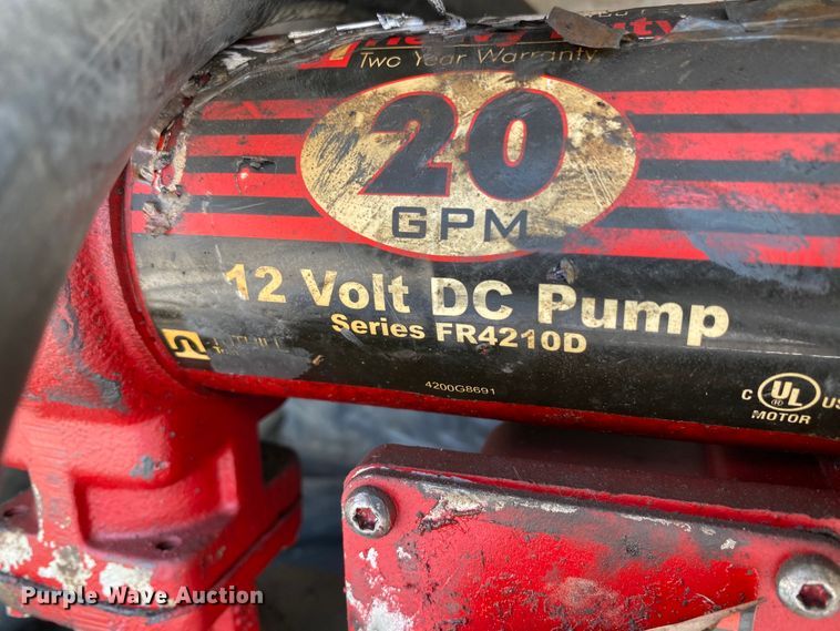 image for item HE9762 2006 GMC C5500  Crew Cab flatbed truck