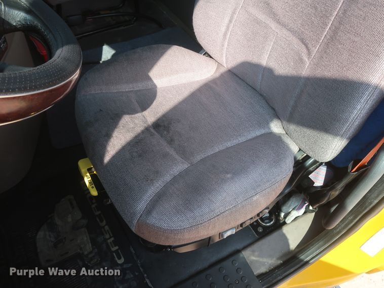 image for item HJ9350 2016 Freightliner Cascadia 125  semi truck