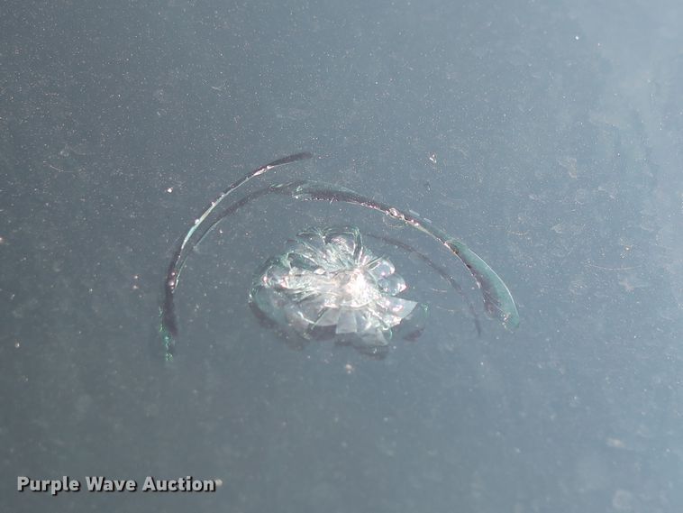 image for item HJ9352 2016 Freightliner Cascadia 125  semi truck