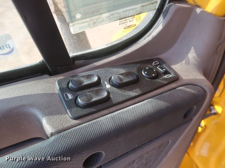 image for item HJ9354 2016 Freightliner Cascadia 125  semi truck