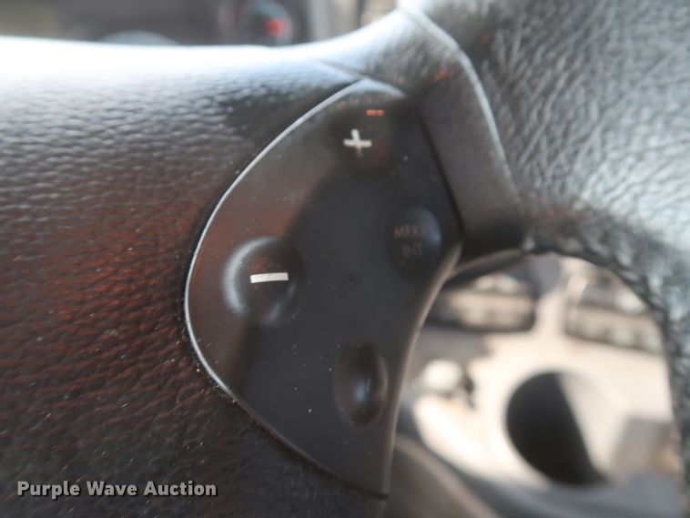 image for item HJ9354 2016 Freightliner Cascadia 125  semi truck