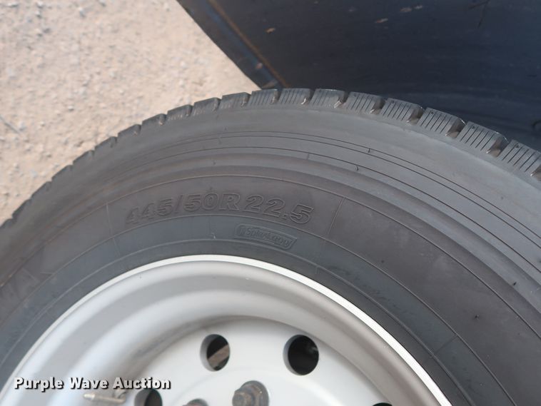 image for item HJ9356 2016 Freightliner Cascadia 125  semi truck