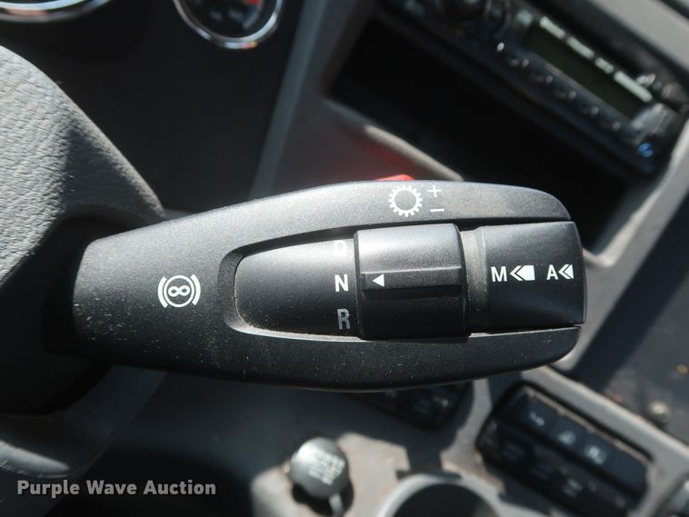 image for item HJ9357 2017 Freightliner Cascadia 125  semi truck