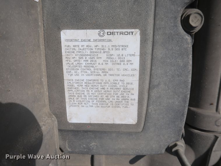 image for item HJ9357 2017 Freightliner Cascadia 125  semi truck