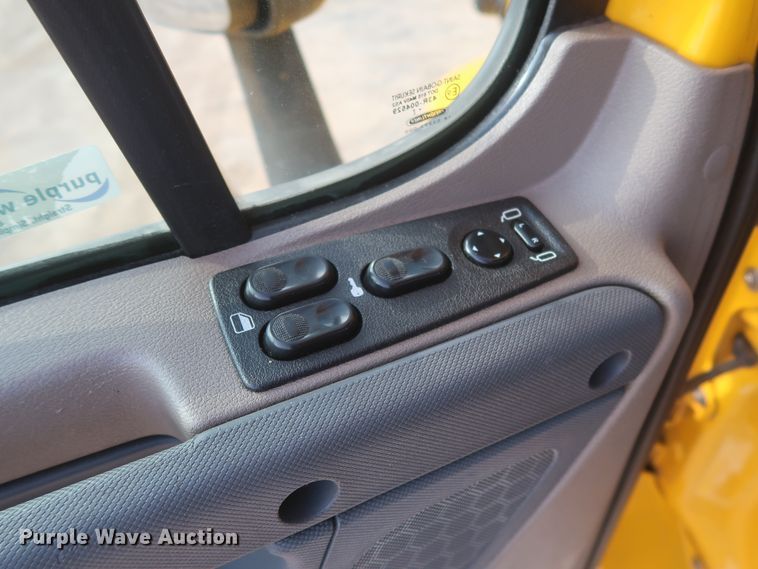 image for item HJ9358 2018 Freightliner Cascadia 125  semi truck