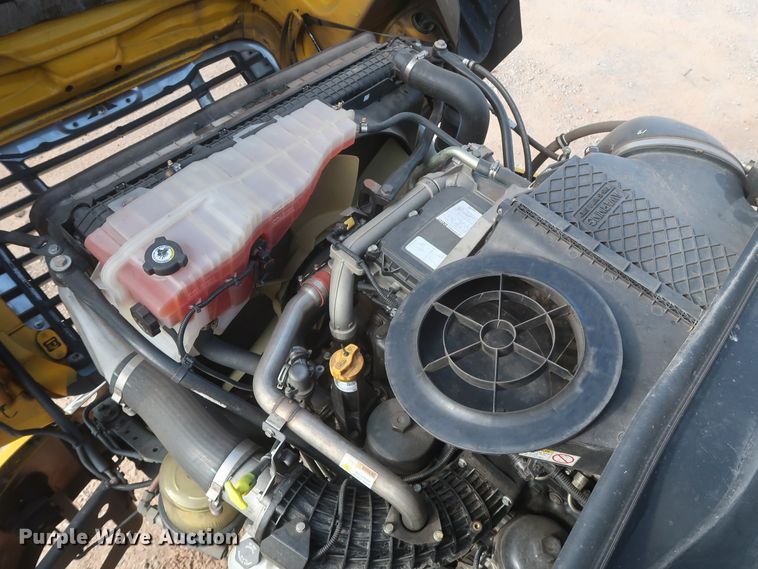 image for item HJ9358 2018 Freightliner Cascadia 125  semi truck