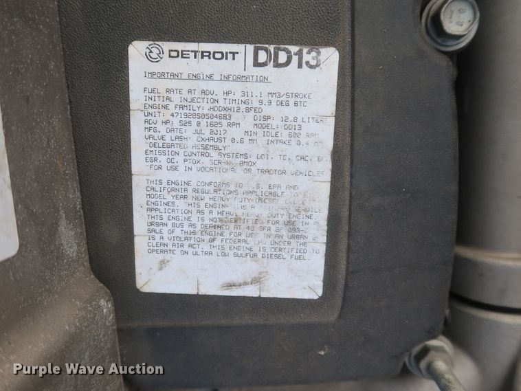 image for item HJ9358 2018 Freightliner Cascadia 125  semi truck