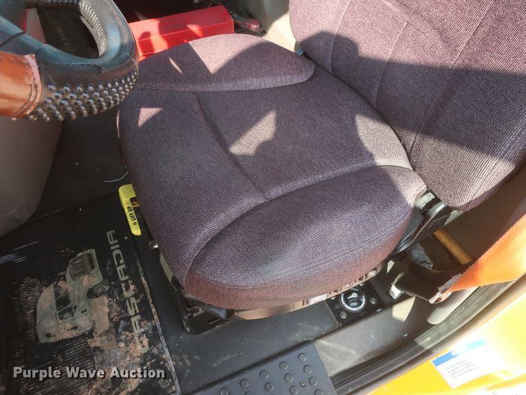 image for item HJ9359 2018 Freightliner Cascadia 125  semi truck