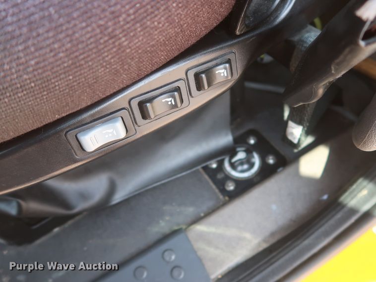 image for item HJ9359 2018 Freightliner Cascadia 125  semi truck