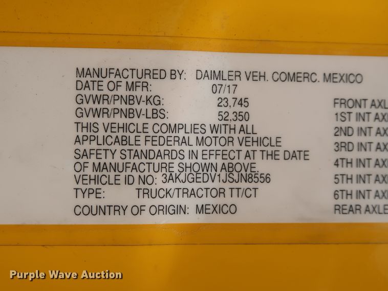 image for item HJ9359 2018 Freightliner Cascadia 125  semi truck