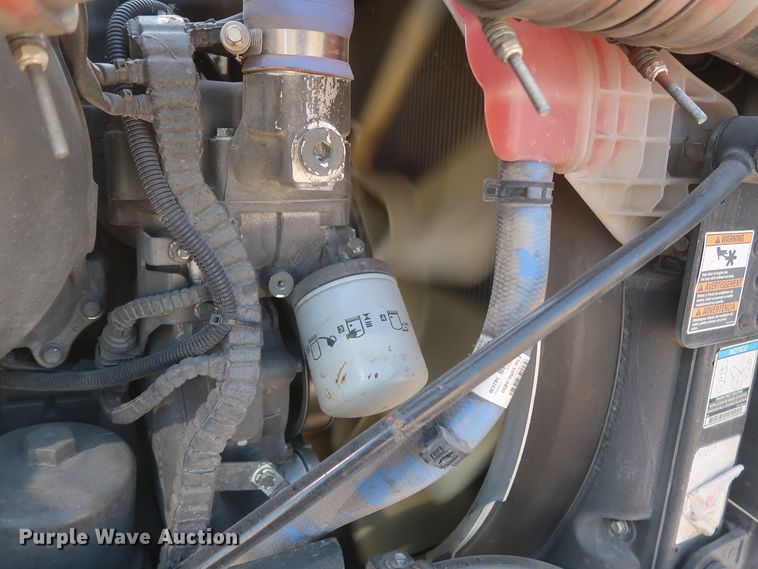 image for item HJ9363 2017 Peterbilt 579  semi truck